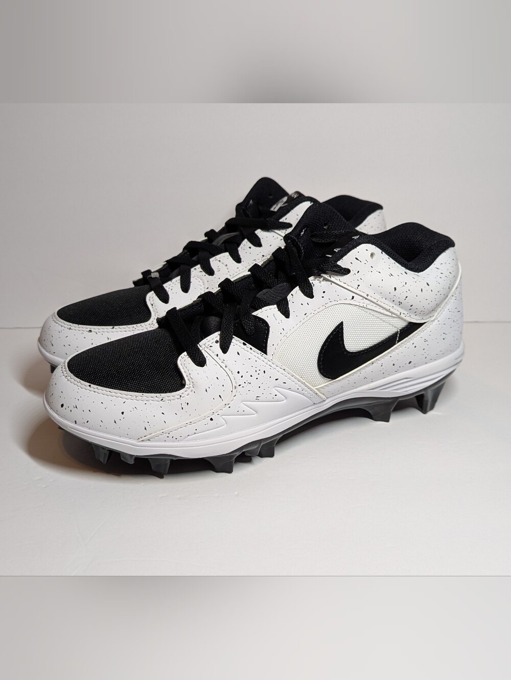 Air Jordan Stadium 90 TD Cleat 'White Black' HQ0210 100 Men's Size 10.5 NEW